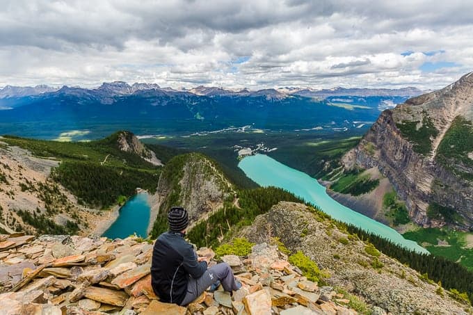 Devil's Thumb Loop: Teahouses, Beehive & Glacier Views
